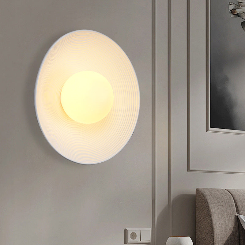 Nordic Beige Retro Bedside Wall Light / Retro / With light source