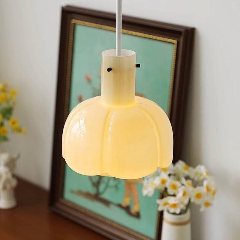 Retro Coloured Glass Bud Pendant Light / E27 Tricolor Light / Milky White